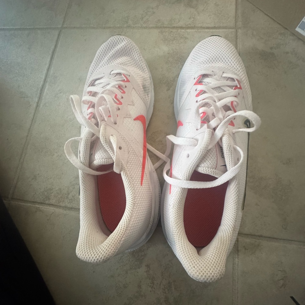 Nike Women's White and Red Athletic Shoes - Picture 3 of 3